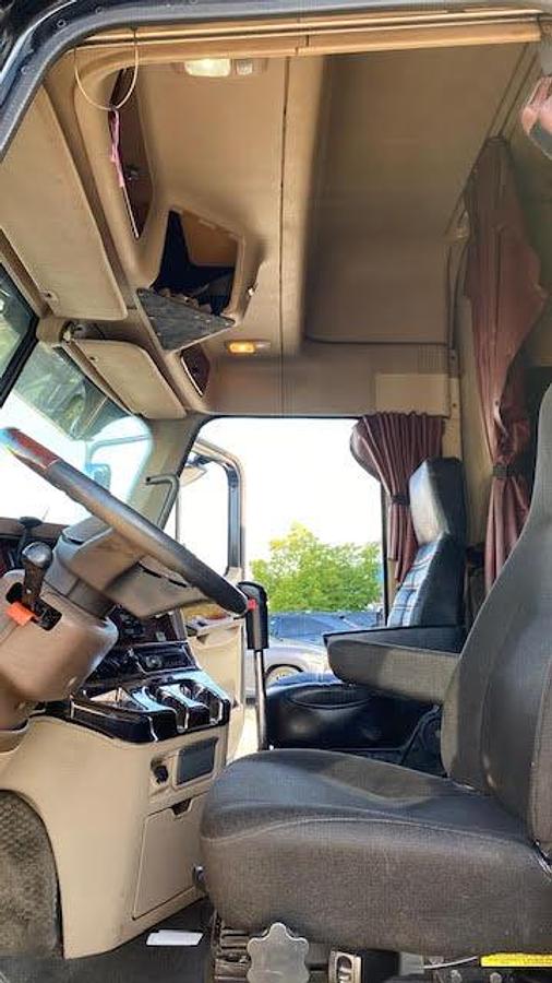 Used 2011 Freightliner Coronado 132