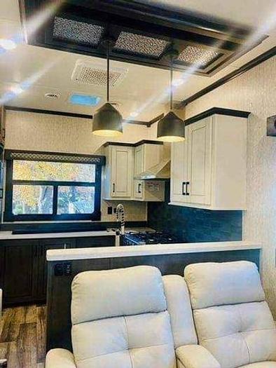 Used 2023 CrossRoads Redwood RW4001LK