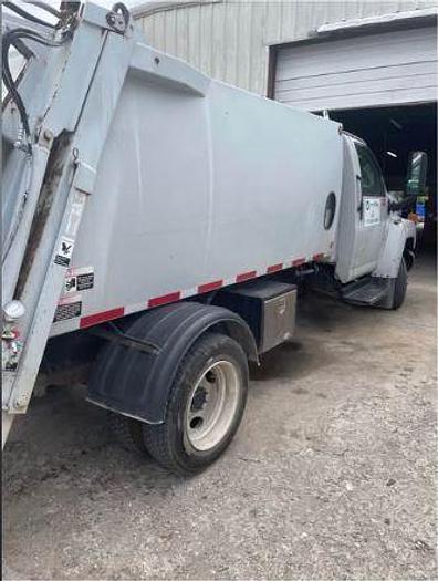 Used 2007 Chevrolet C5500 Garbage Truck