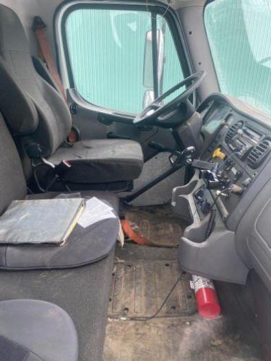 Used 2015 Freightliner M2