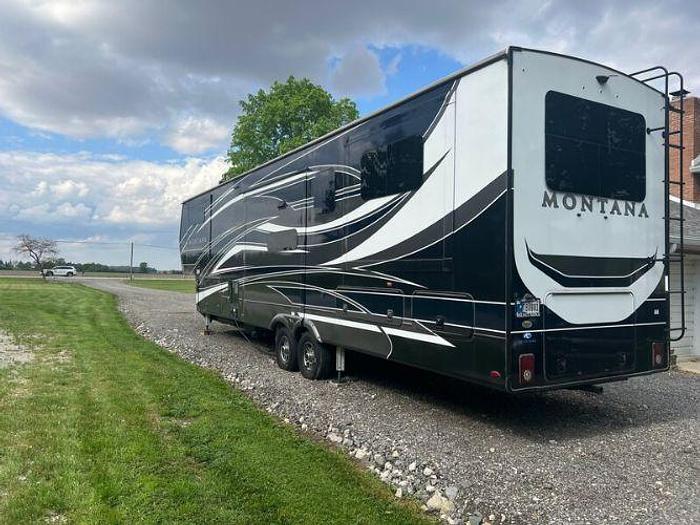 Used 2021 Keystone Montana Legacy 3791RD