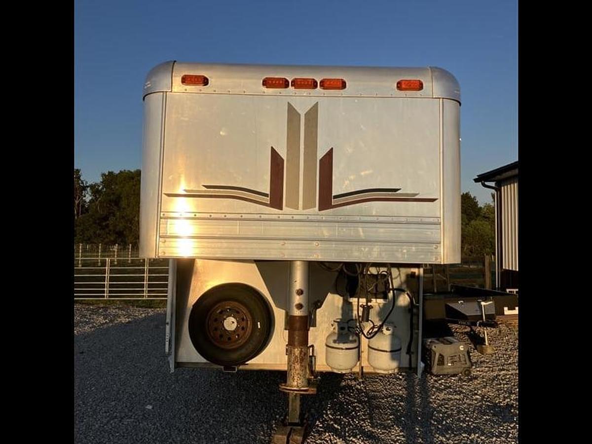 Used 1997 4 Star 4 Horse Trailer