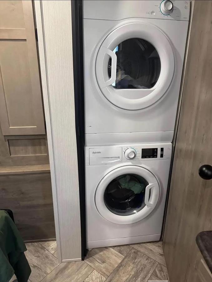 Used 2023 Palomino Puma Destination 38RLB Park Model