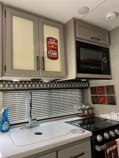 Used 2022 Thor Quantum LC25