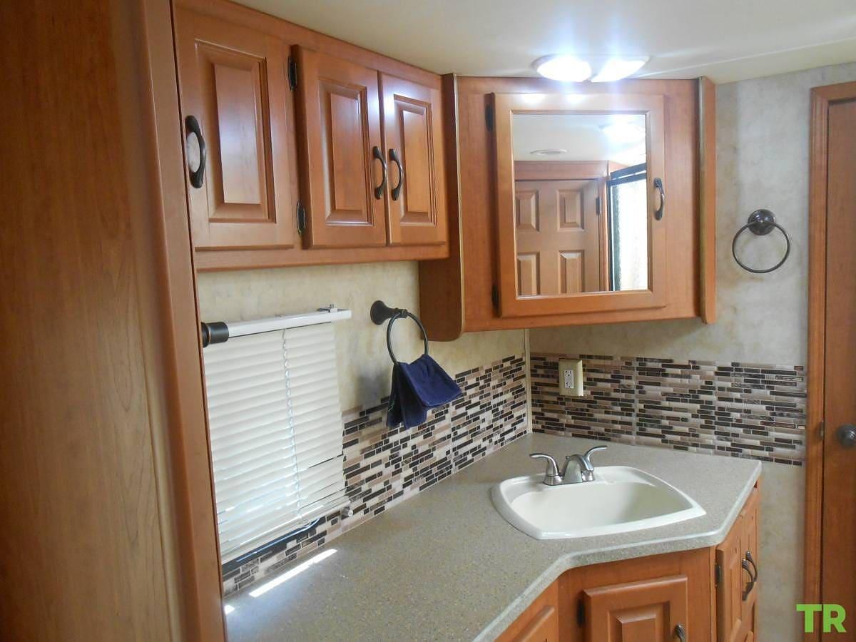 Used 2008 Damon Challenger Class A Motorhome