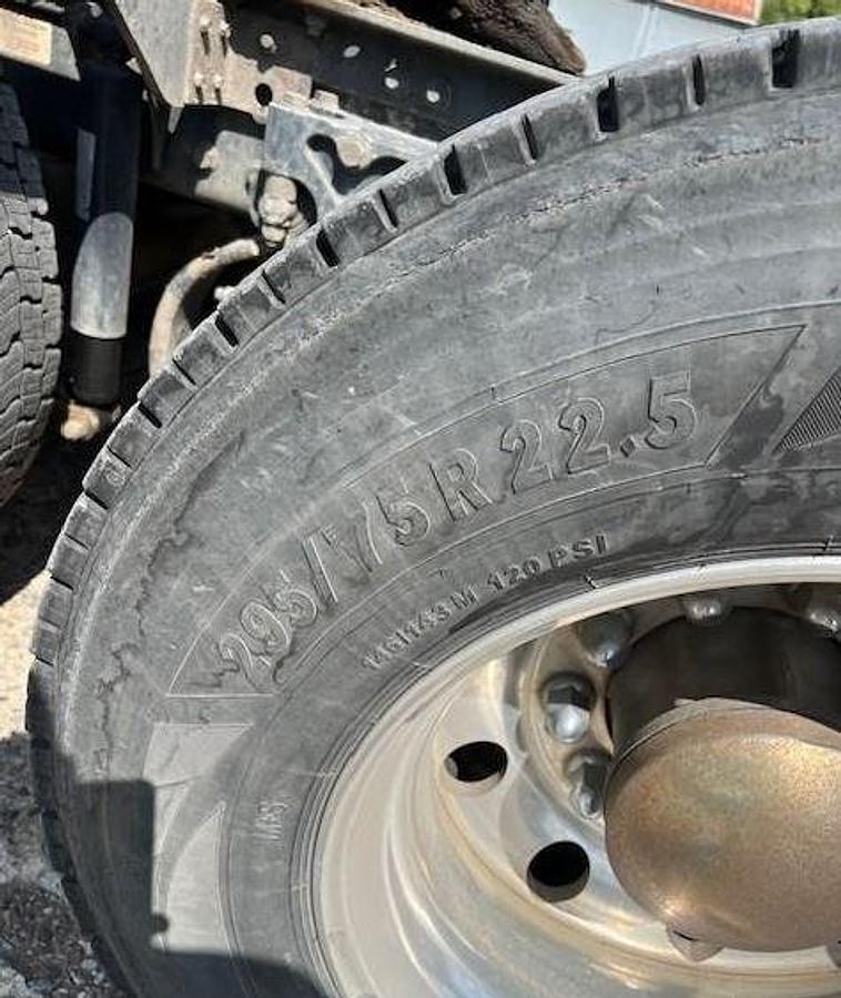 Used 2020 KENWORTH T680 Conventional Sleeper Semi