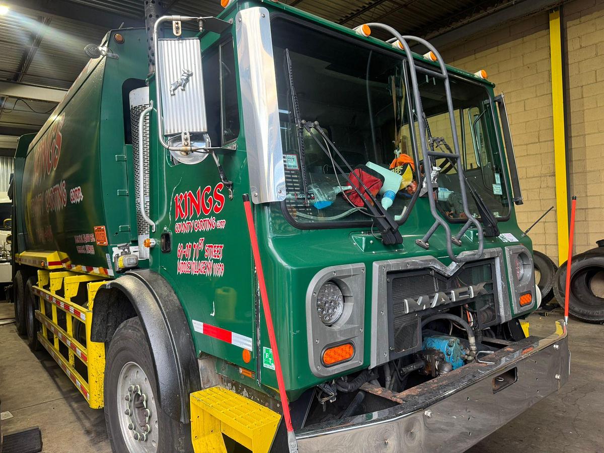 Used 2008 Mack MP7 Semi Truck | Heavy-Duty Performance | Excellent Condition | Ready to Work