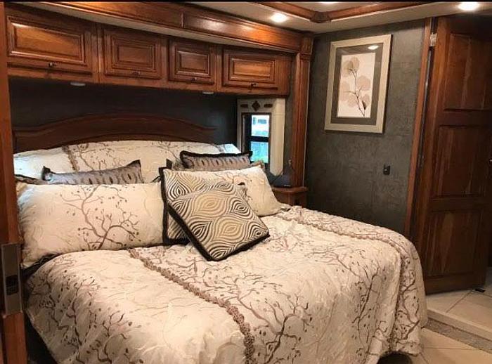 Used 2014 Itasca Ellipse 42QD