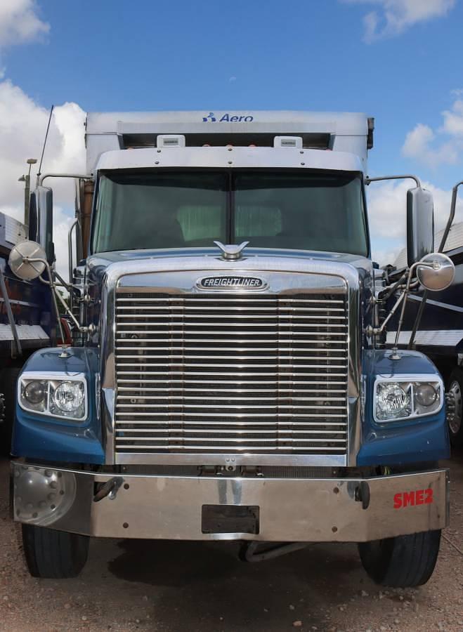 Used 2016 Freightliner 122 SD