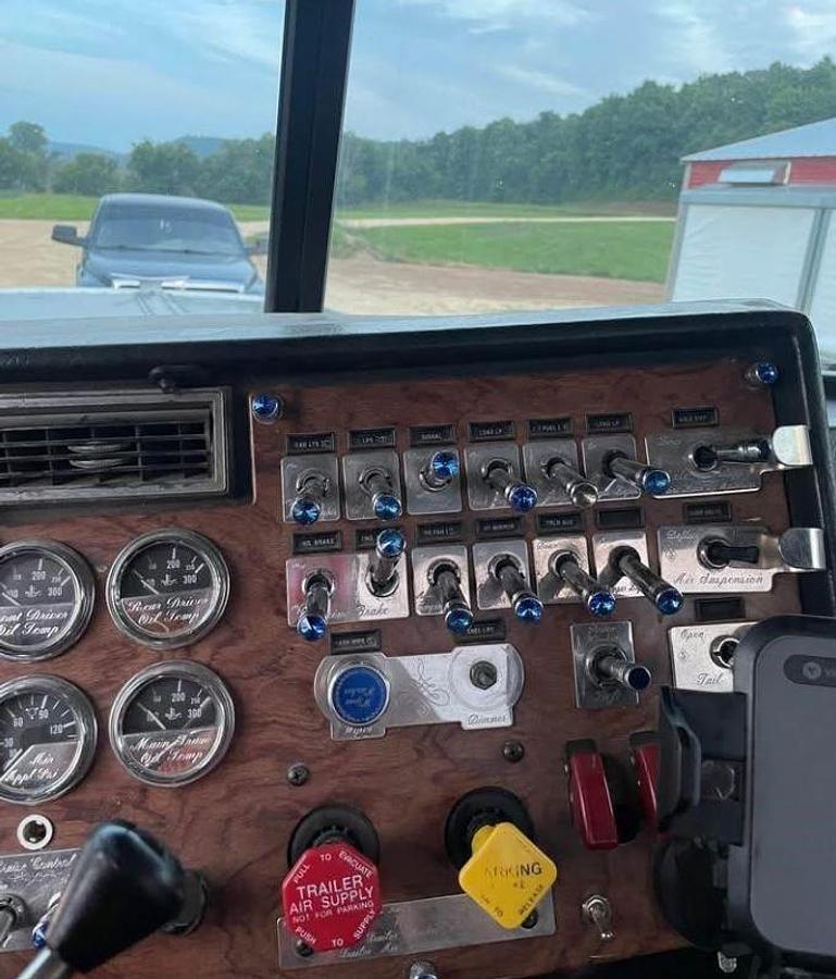 Used 1998 PETERBILT 379EXHD Day Cab