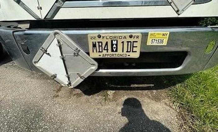 Used 2015 Freightliner Business Class M2 112