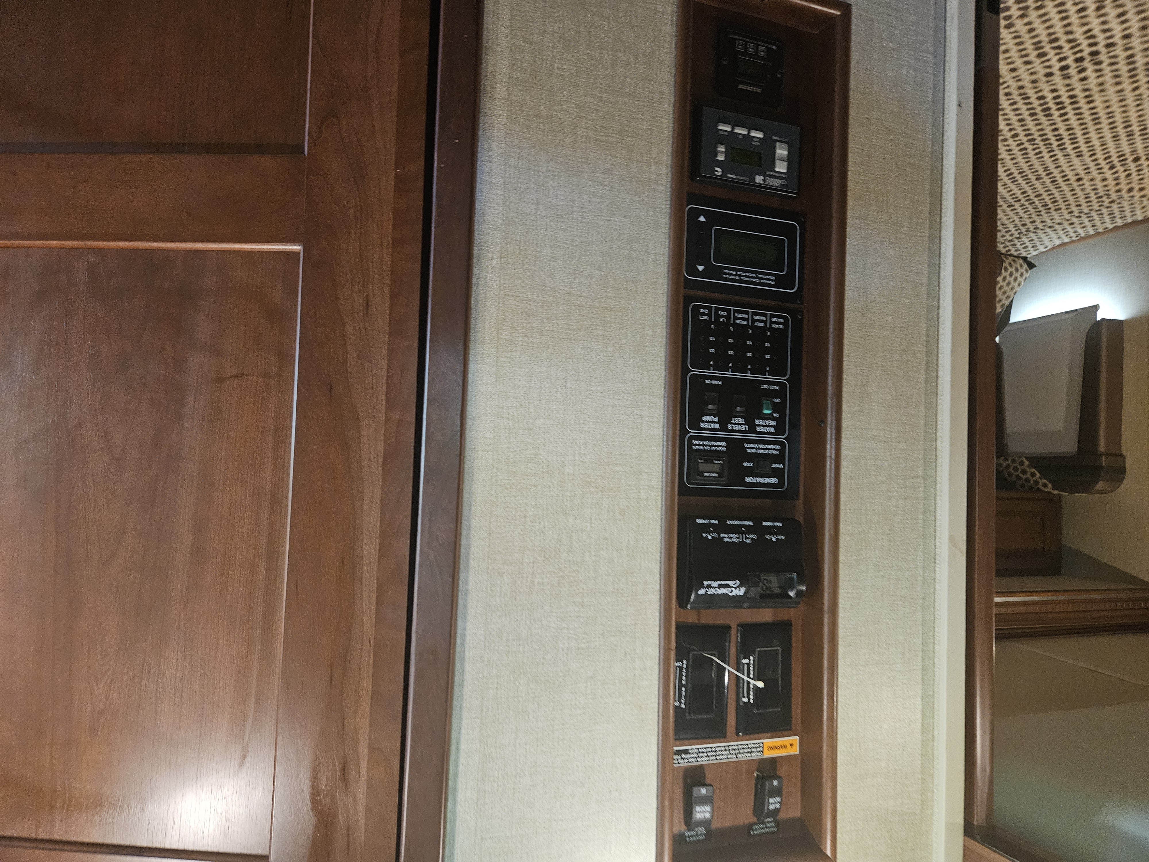 Used 2015 Winnebago Forza 38R