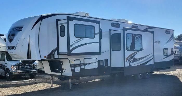 Used 2021 Forest River Sabre 37FLL