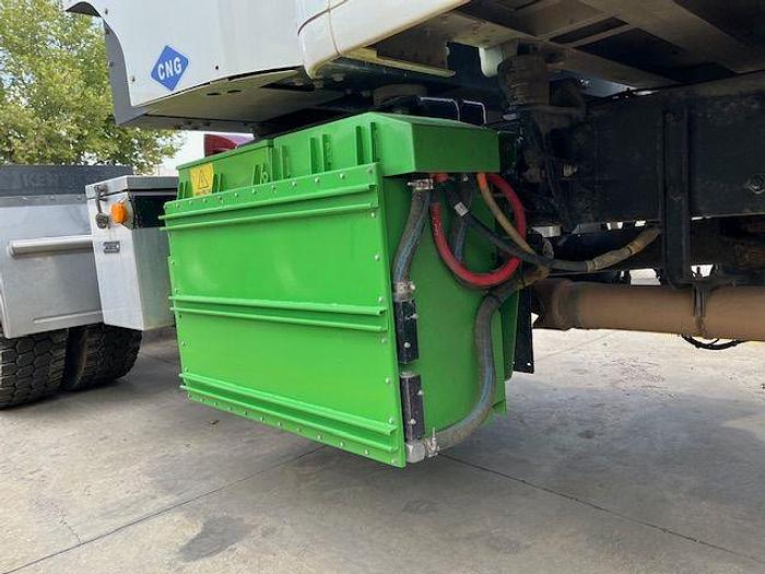 Used 2022 KENWORTH T880