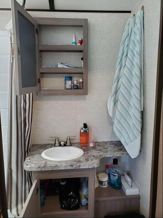 Used 2021 CrossRoads Sunset Trail 289QB