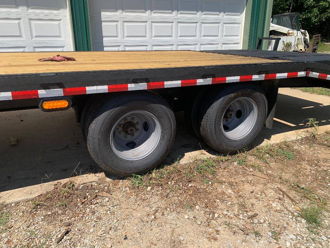 Used ATM 25' Gooseneck Tandem Dual-Axle Trailer
