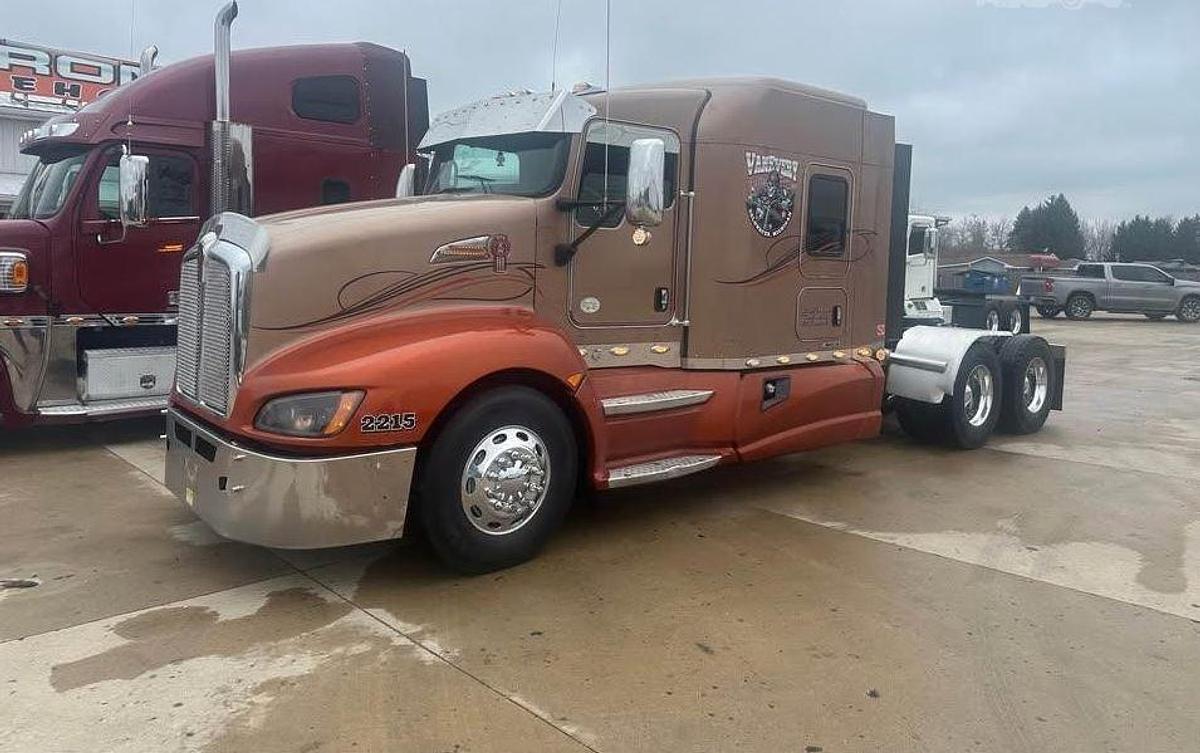 Used 2015 KENWORTH T660 Conventional Sleeper Semi