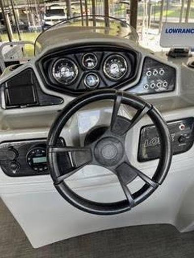 Used 2021 Lowe SS210V 21FT Pontoon Boat