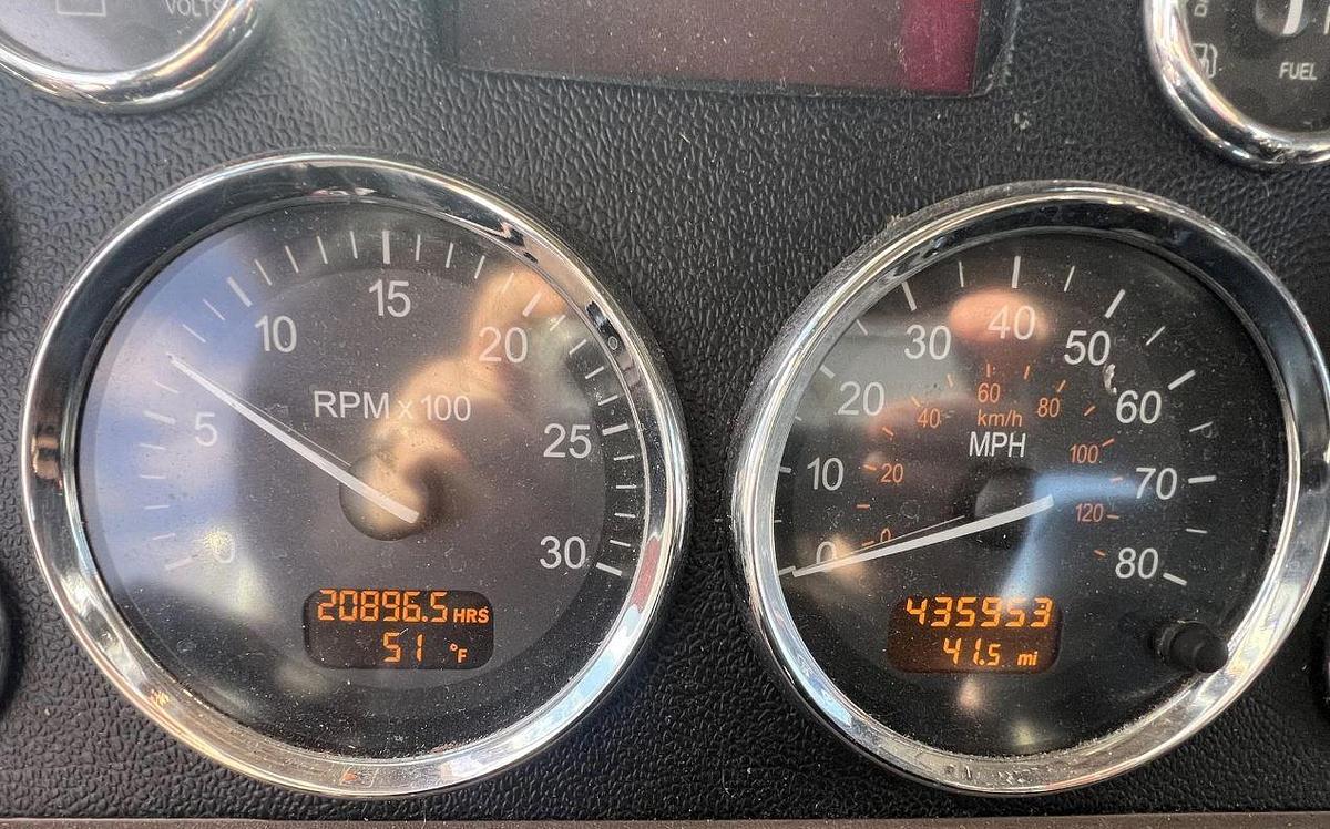 Used 2018 PETERBILT 389