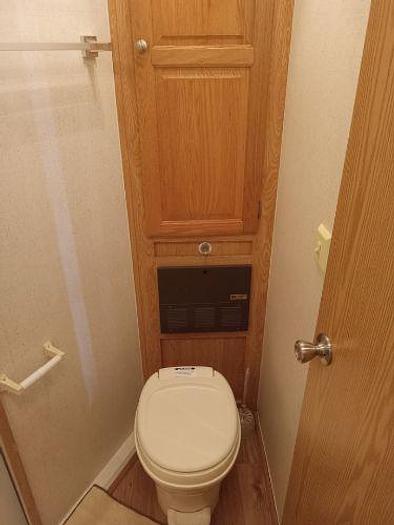 Used 2004 Bison AlumaSport Livestock Trailer