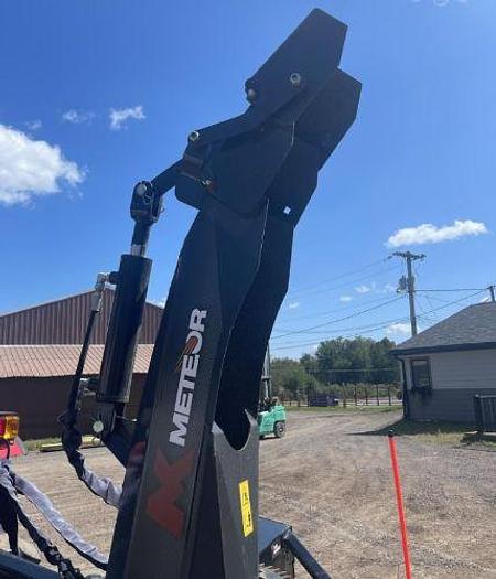 Used 2023 Mahindra 6075