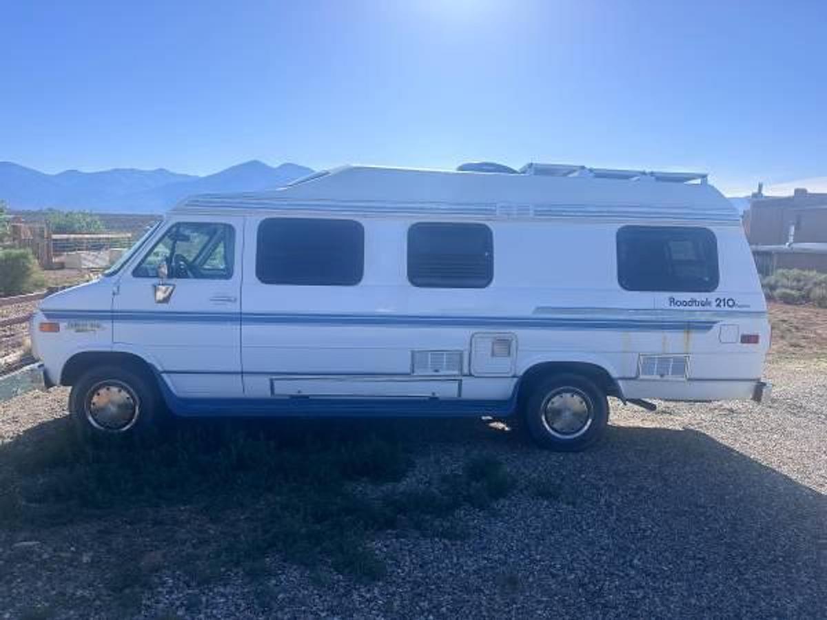 Used 1993 Chevrolet Roadtrek 210