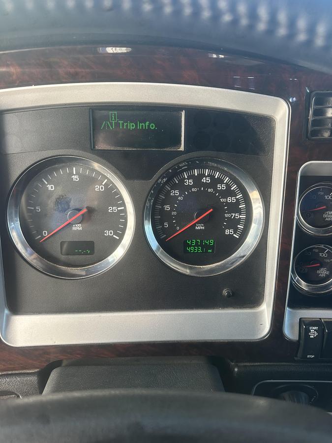 Used 2019 Kenworth W900