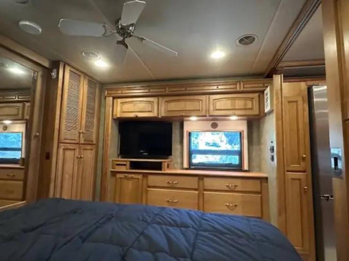 Used 2014 Winnebago Journey 34B Class A Motorhome