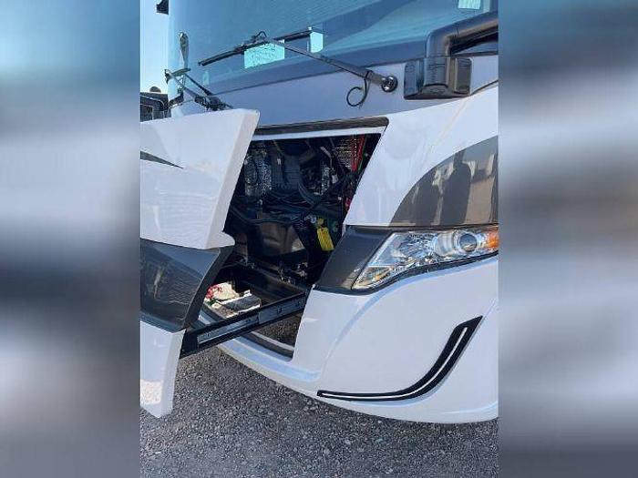 Used 2014 Tiffin Allegro Red 33AL