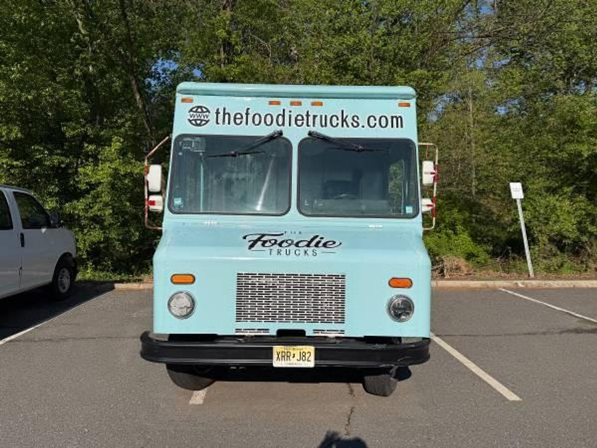 Used 2006 Ford E-350 Food Truck