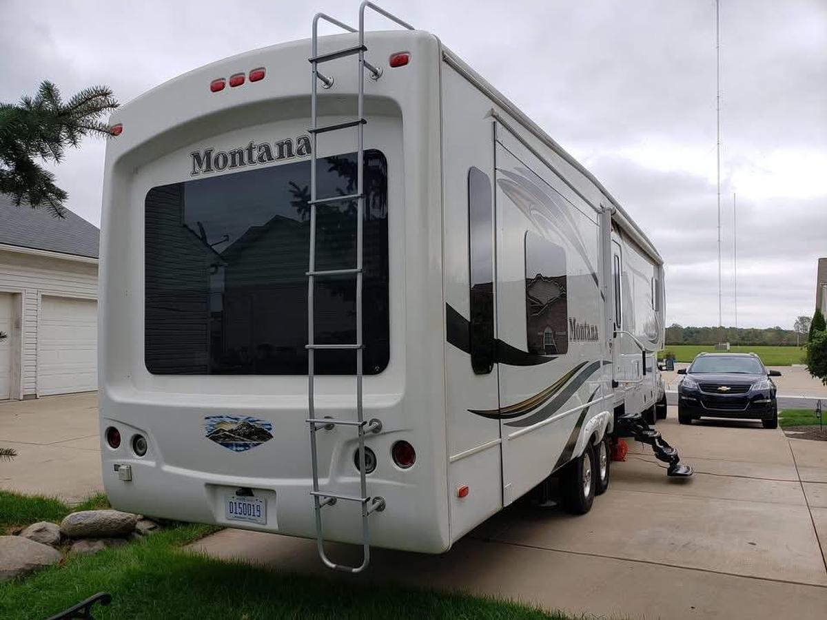 Used 2013 Keystone Montana 3725RL