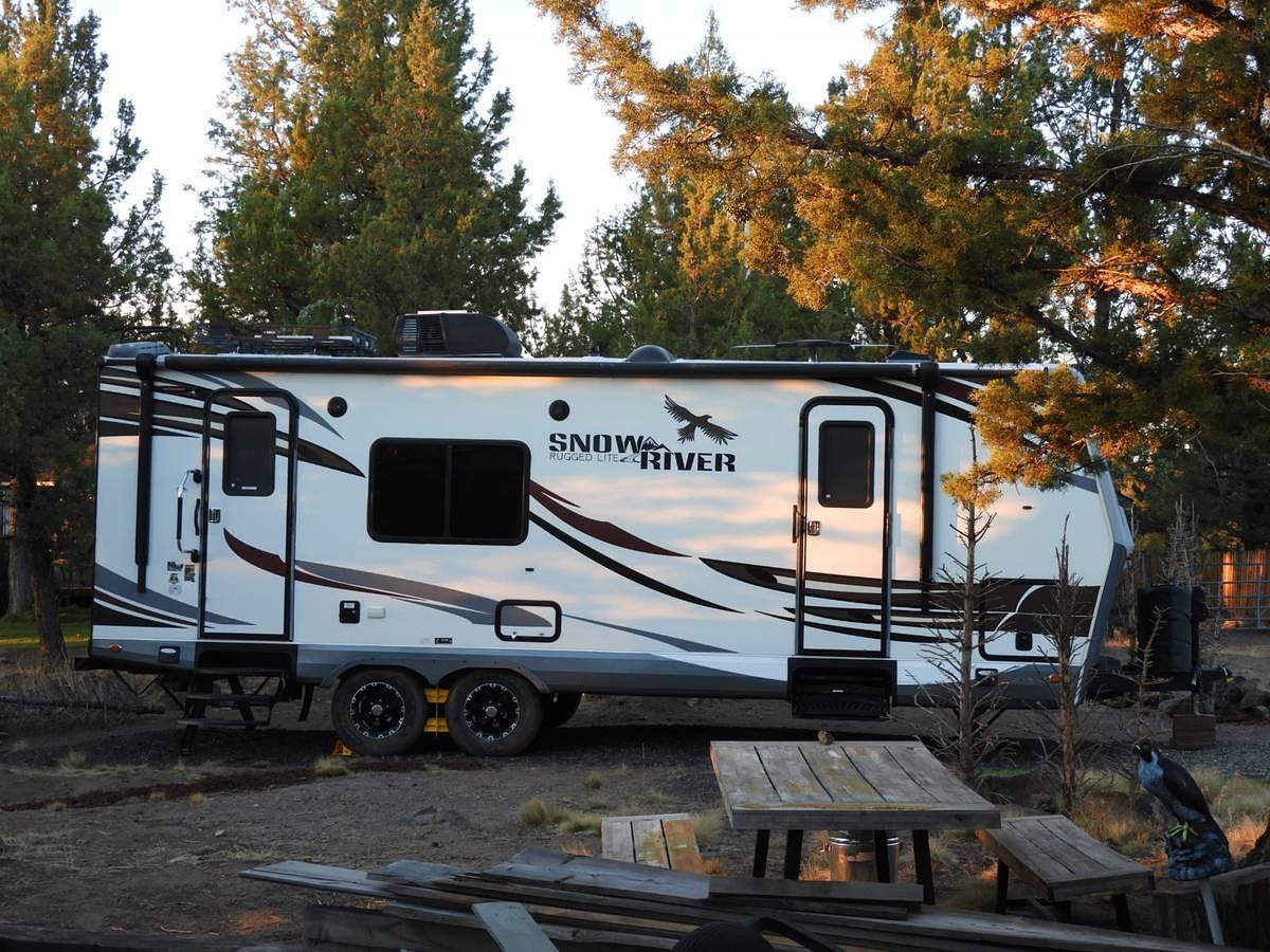 Used 2017 28 ft Northwood Snow River Rugged Lite