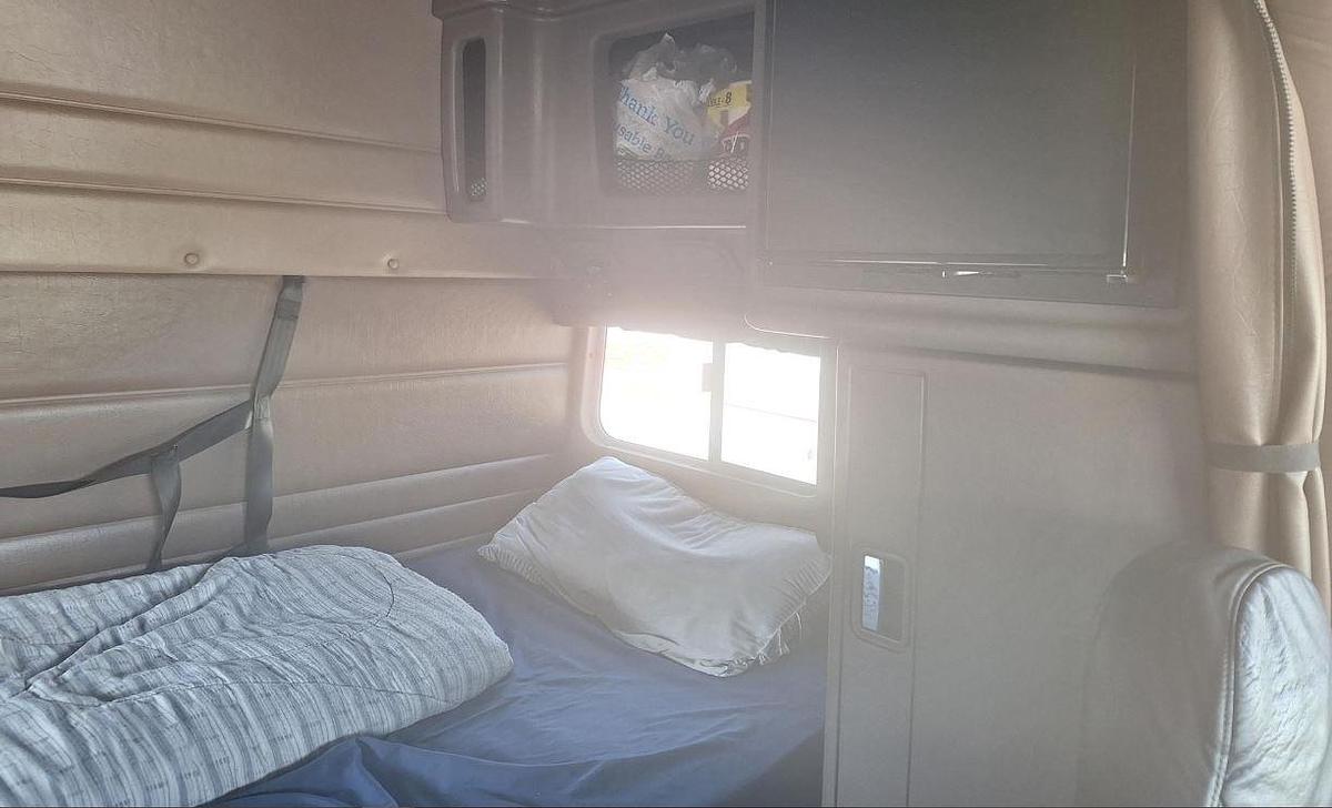 Used 2018 Peterbilt 389