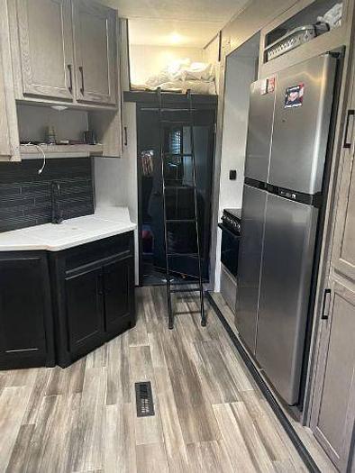 Used 2021 Heartland Road Warrior 291RW