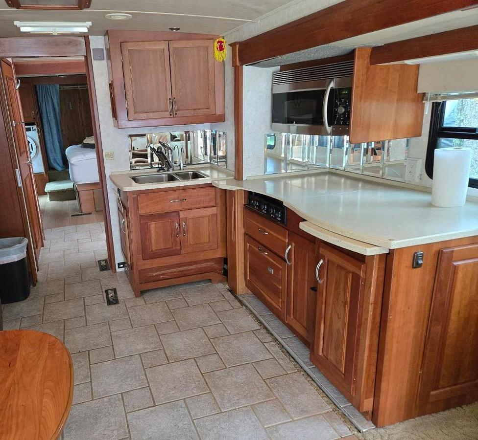 Used 2004 ITASCA HORIZON 36GD Class A Motorhome