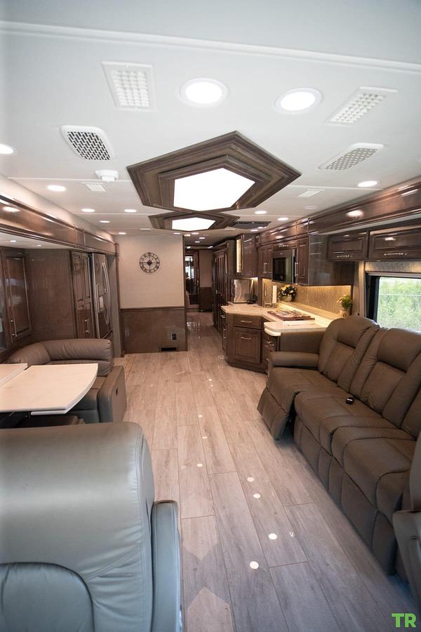 Used 2020 Entegra Aspire 44R | 450 HP Cummins Diesel | Bath & Half | Luxury Coach | Only 16,000 Miles