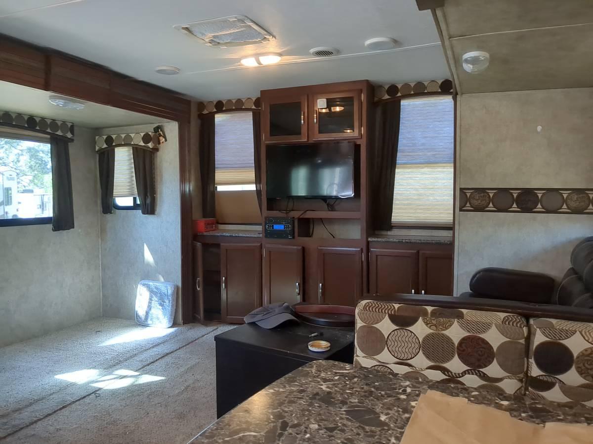 Used 2015 Keystone Passport Ultra Lite