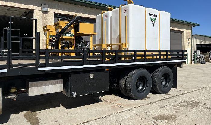 Used 2018 Freightliner Business Class M2 106