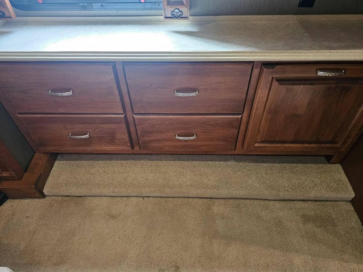 Used 2013 Tiffin Motorhomes Phaeton 40QKH