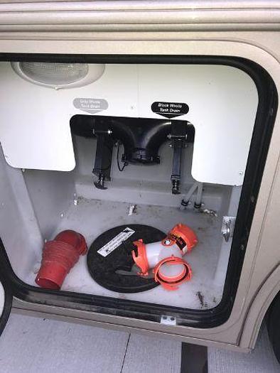 Used 2013 Winnebago Vista 35B