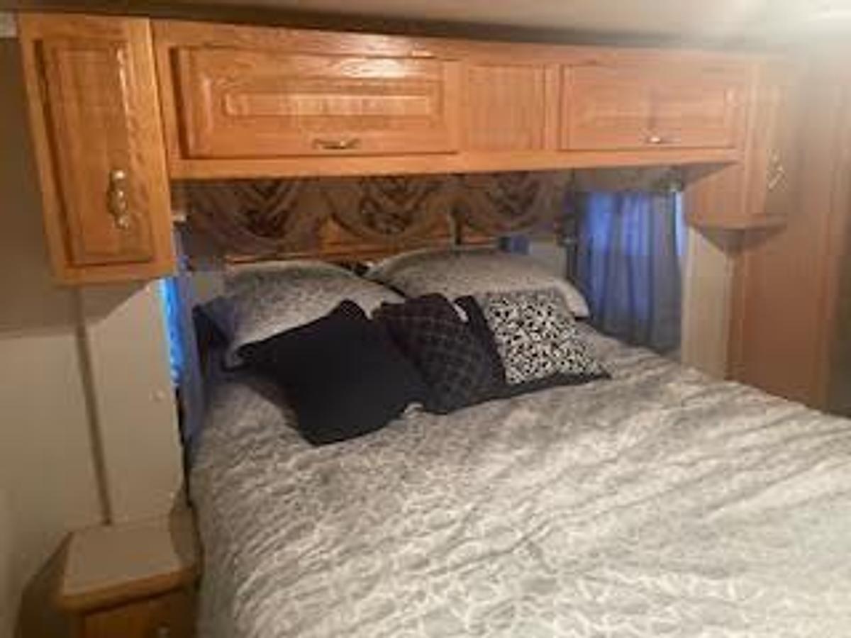 Used 2001 Newmar Mountain Aire 34RDCK Fifth Wheel