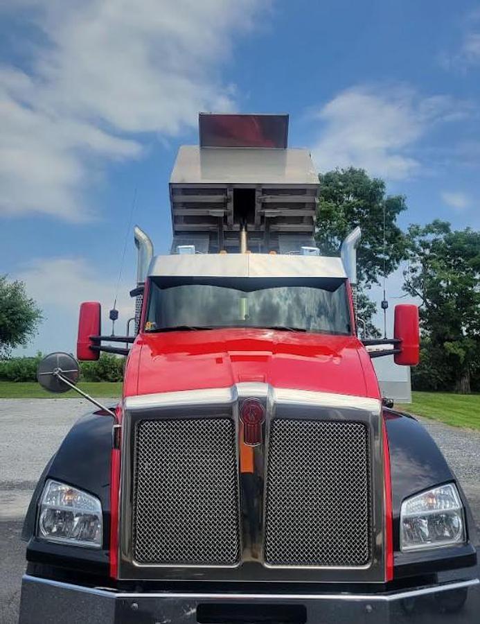 Used 2021 Kenworth T880 Tri Axle Dump Truck