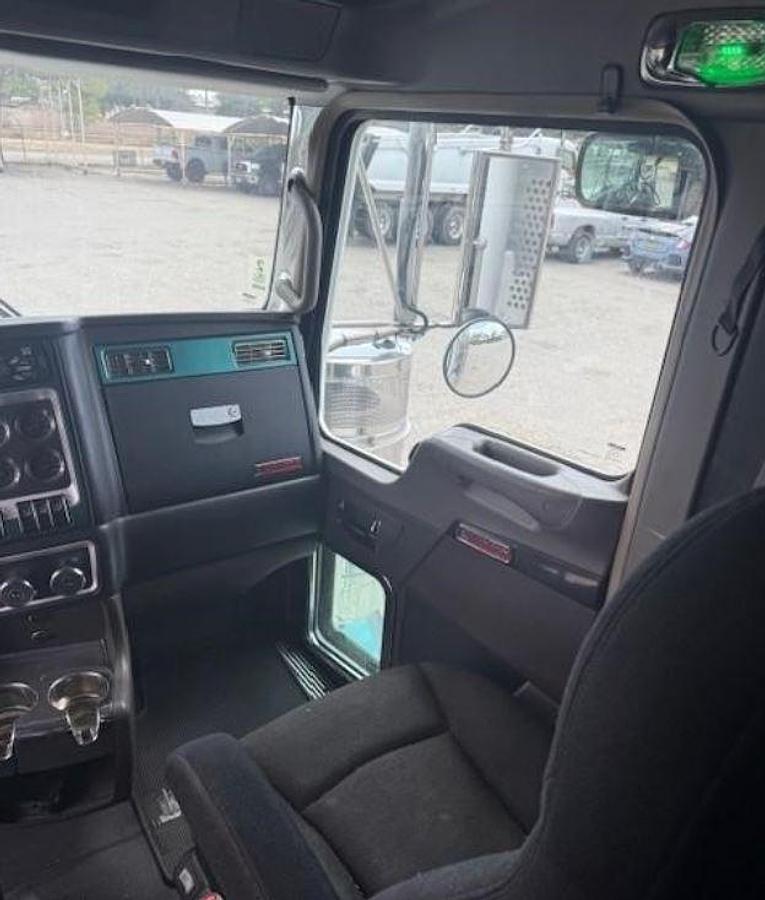 Used 2019 KENWORTH T800