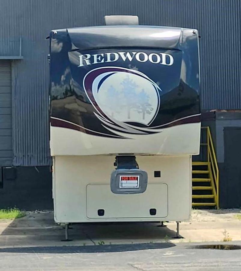 Used 2019 Crossroads Redwood 3951WB Fifth Wheel