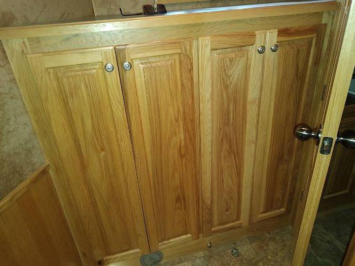 Used 2007 Platinum 3 Horse Trailer with Living Quarters