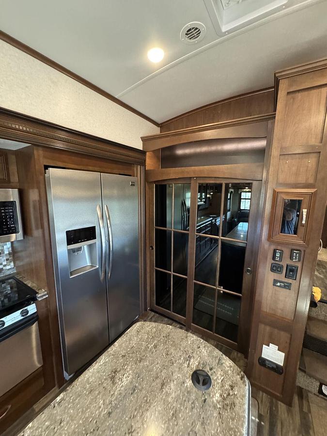 Used 2017 Jayco Pinnacle 36KPTS