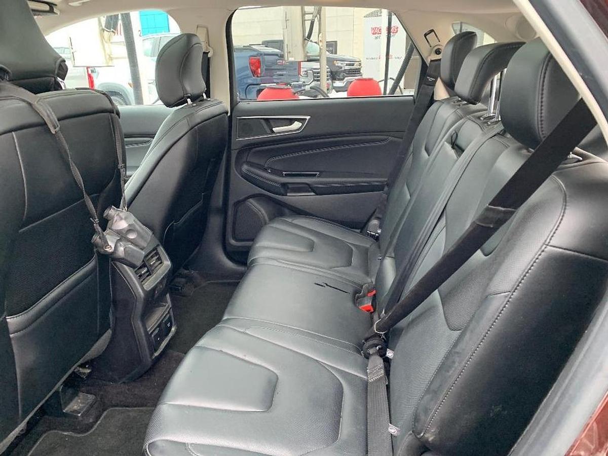 Used 2016 Ford Edge Titanium AWD