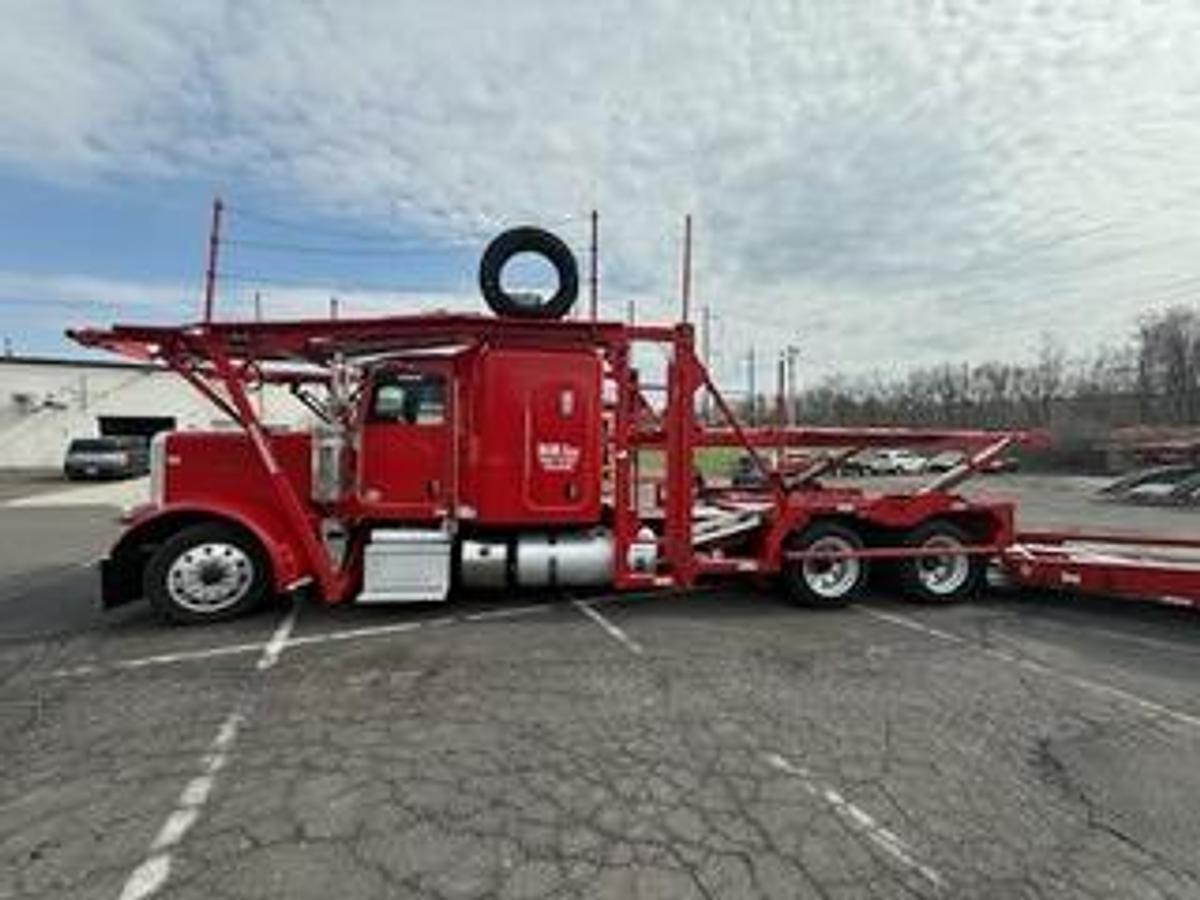 Used 2020 Peterbilt 389 Car Hauler