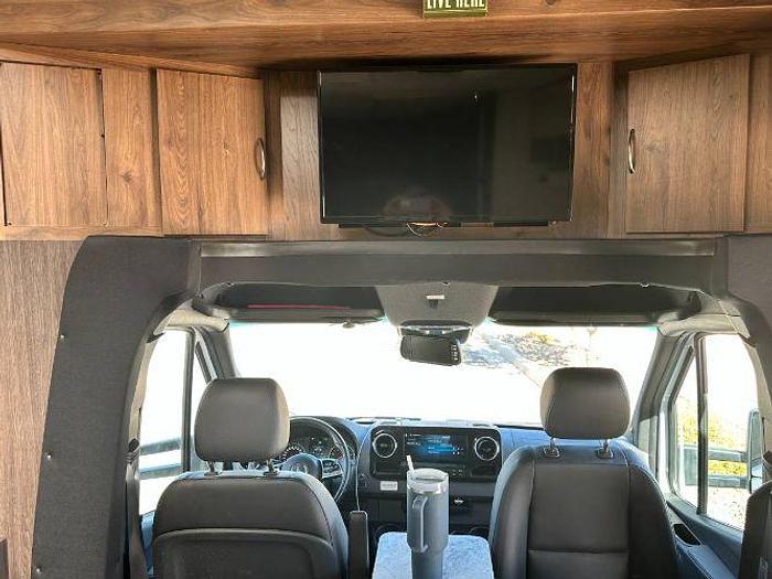 Used 2020 Forest River Sunseeker MBS 2400B