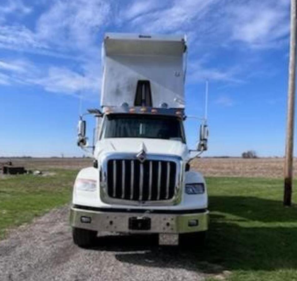 Used 2022 International HX620